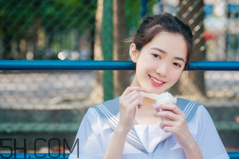 ������С�ƹ�16���̲�ɫ�ÿ���ѧ�����ں�ʲô��ɫ�ÿ���